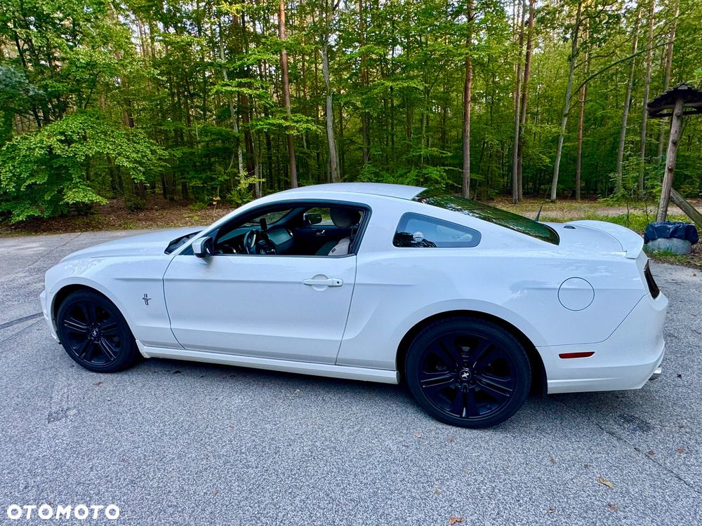 Ford Mustang 3.7 V6 Premium - 5