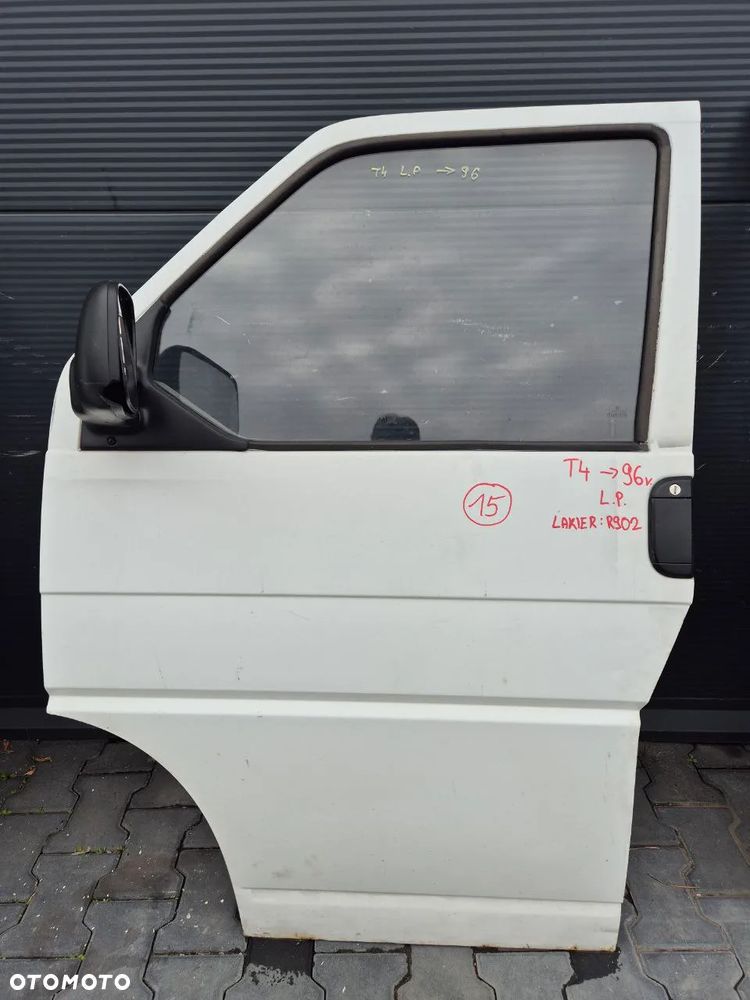 KAROSERIA VW T4 96r.-> CZERWONA / CZERWONY /  BIAŁE / BIAŁA ( R902 ) - 30