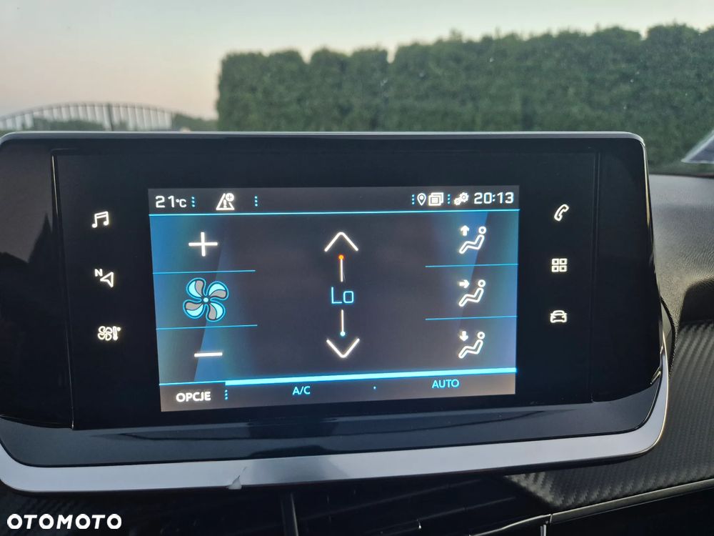 Peugeot 2008 1.2 PureTech Active Pack S&S - 33