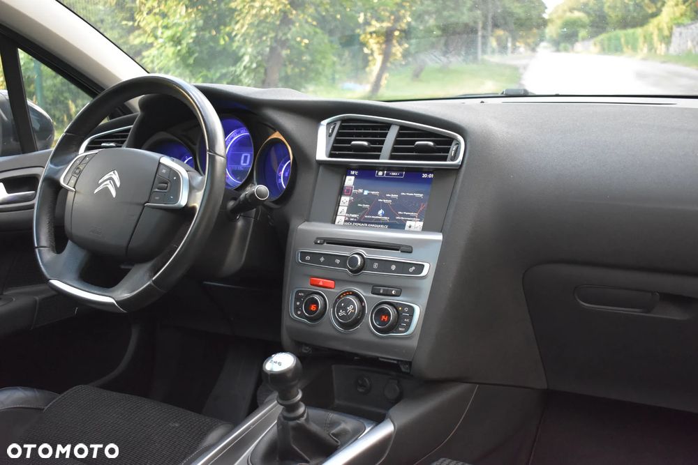 Citroën C4 PureTech 130 Stop&Start SHINE - 18