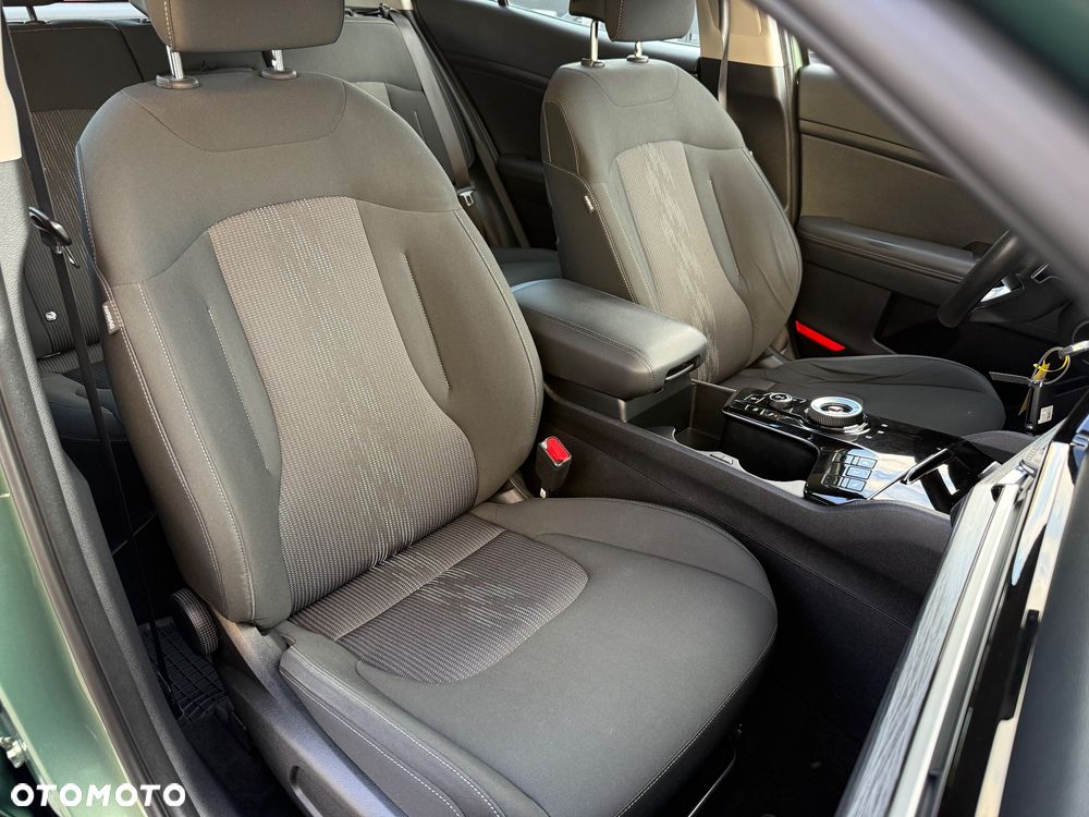Kia Sportage 1.6 T-GDI MHEV Business Line 4WD DCT - 17