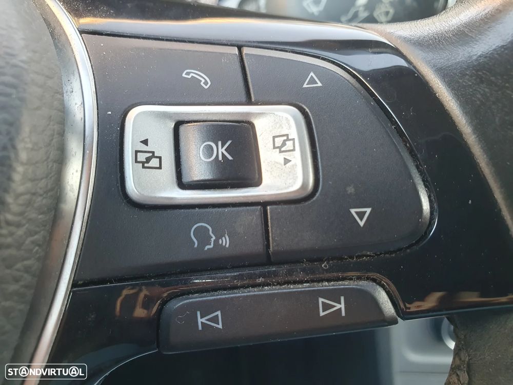 VW Golf 1.6 TDI Confortline - 27