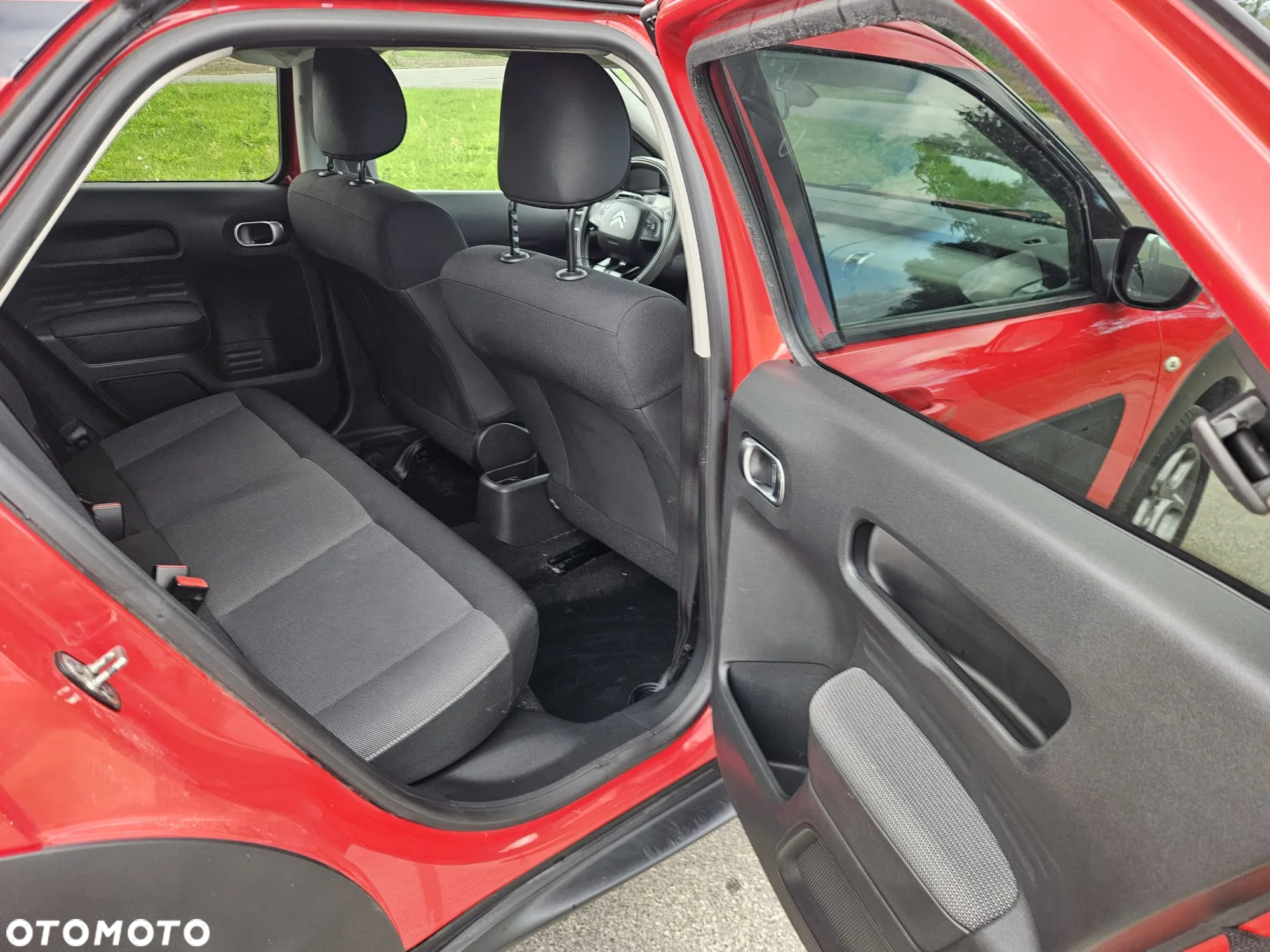 Citroën C4 Cactus PureTech 82 Business Class - 18