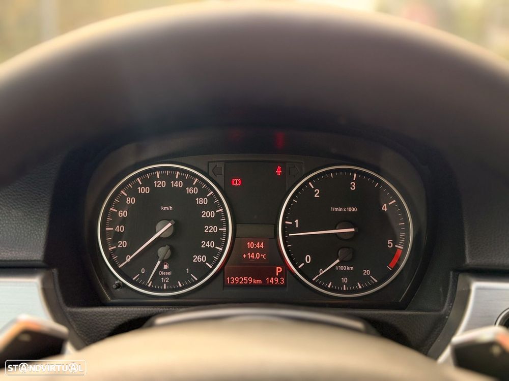 BMW 320 d Cabrio Auto - 37