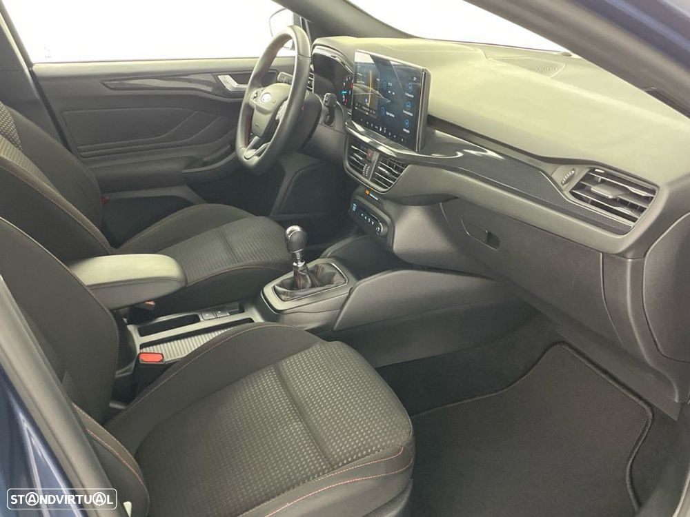 Ford Focus 1.0 EcoBoost MHEV ST-Line - 21