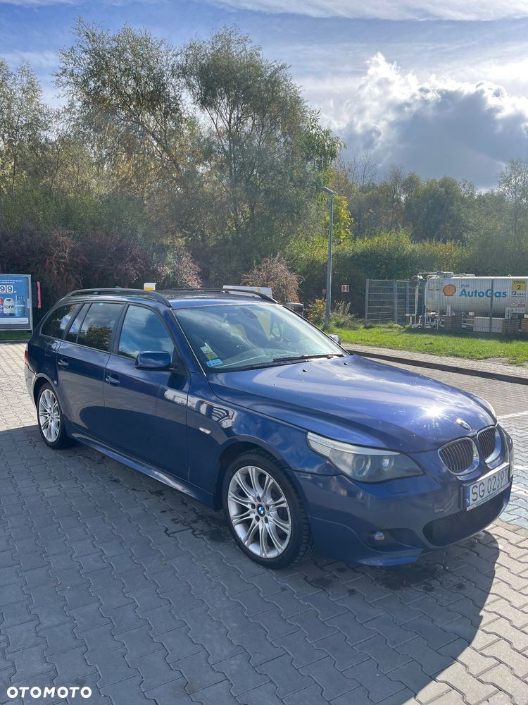 BMW Seria 5 530xd Touring - 3