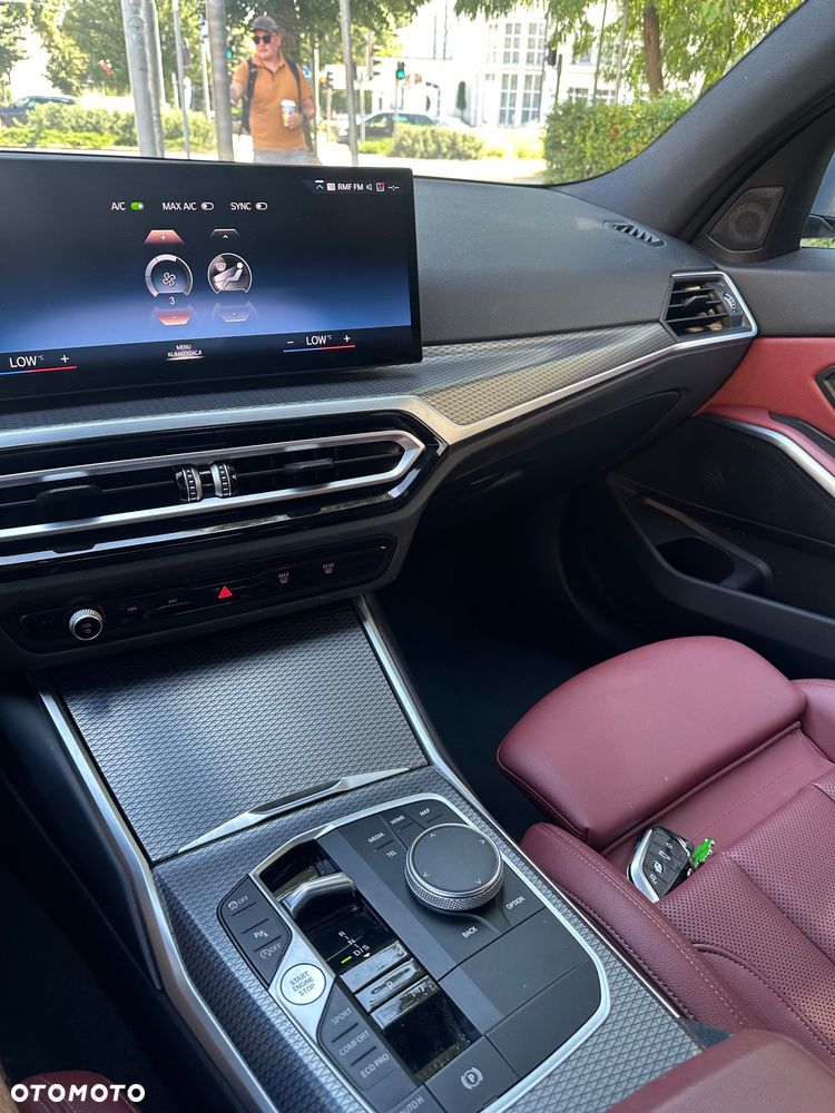 BMW Seria 3 318i M Sport - 15