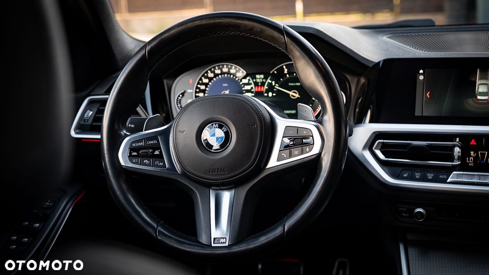 BMW Seria 3 320d M Sport - 24