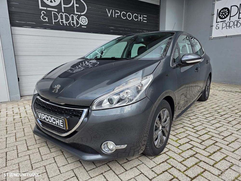 Peugeot 208 1.6 e-HDi Allure - 19