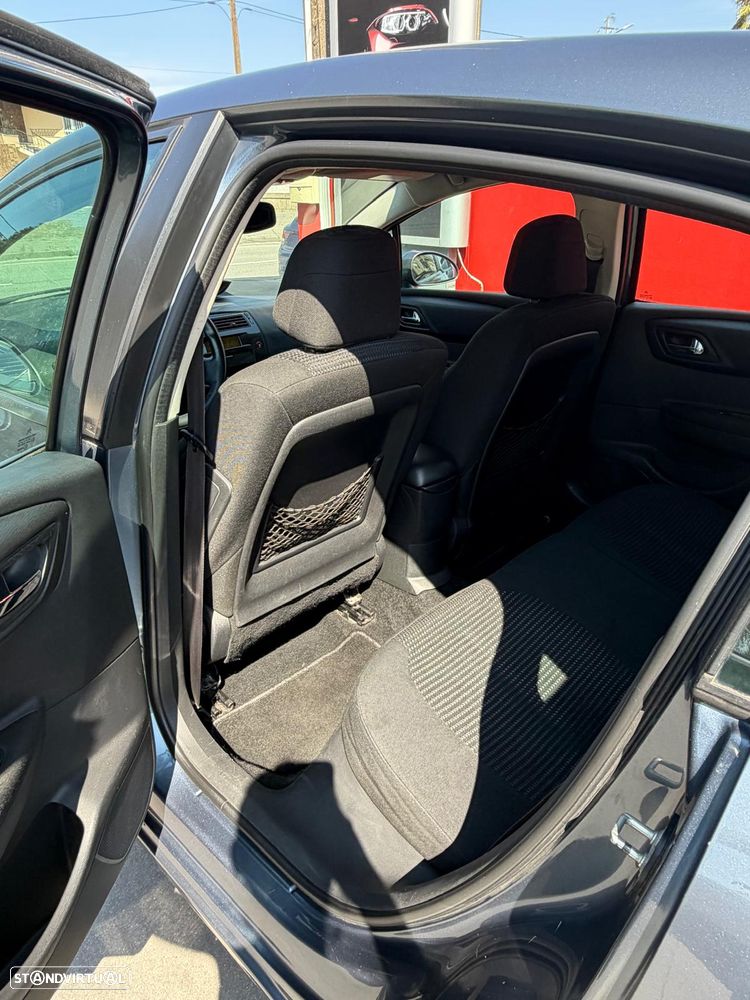 Citroën C4 1.6 HDi VTR Pack - 31