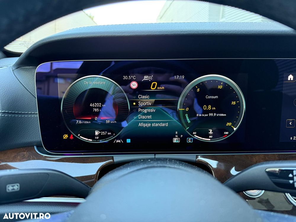 Mercedes-Benz E 220 d 4MATIC 9G-TRONIC AMG Line - 17