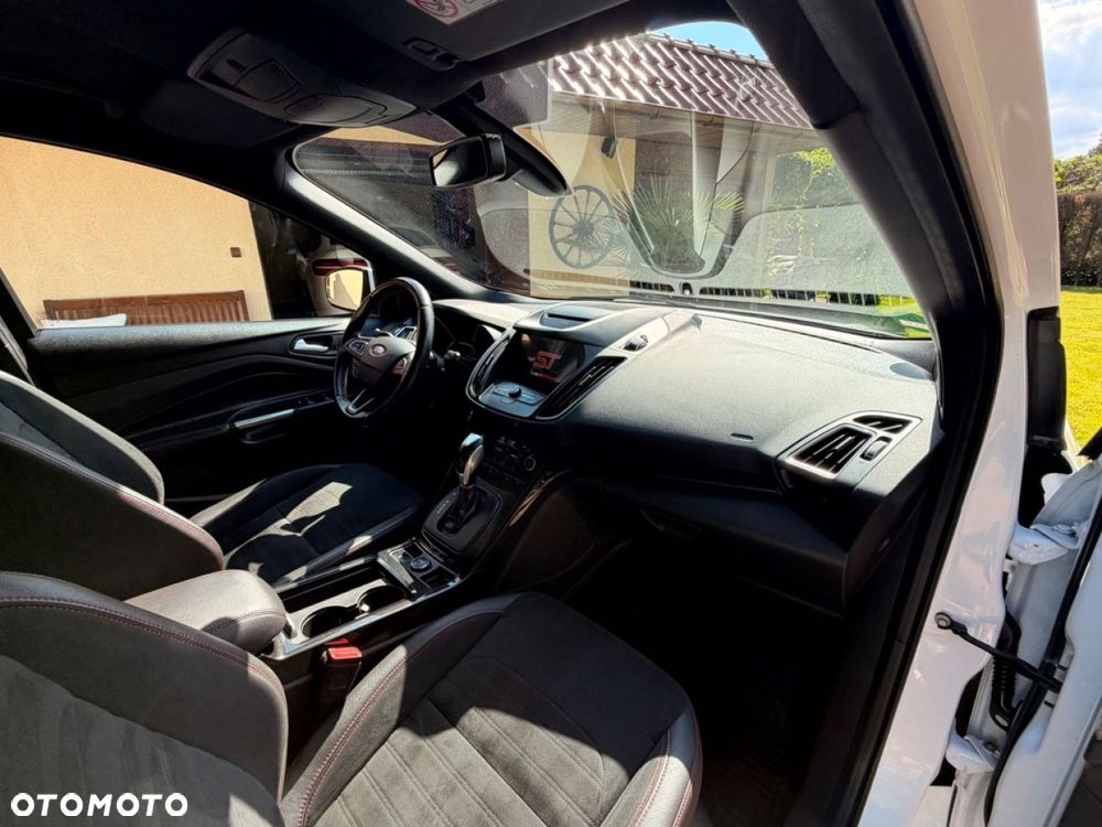 Ford Kuga - 25