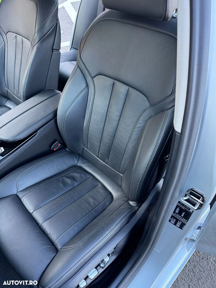 BMW Seria 5 540i Aut. Sport Line - 20