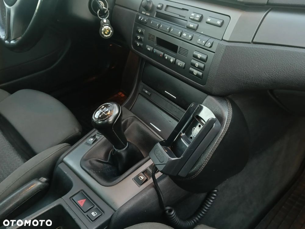 BMW Seria 3 325i Edition Sport - 17
