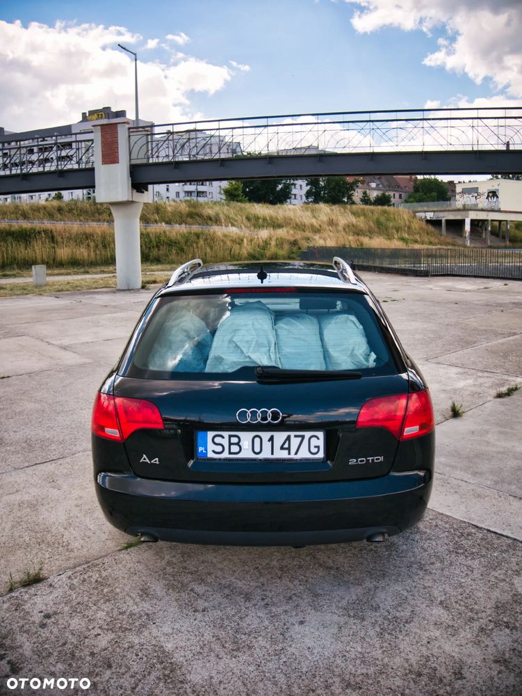 Audi A4 Avant 2.0 TDI DPF - 12
