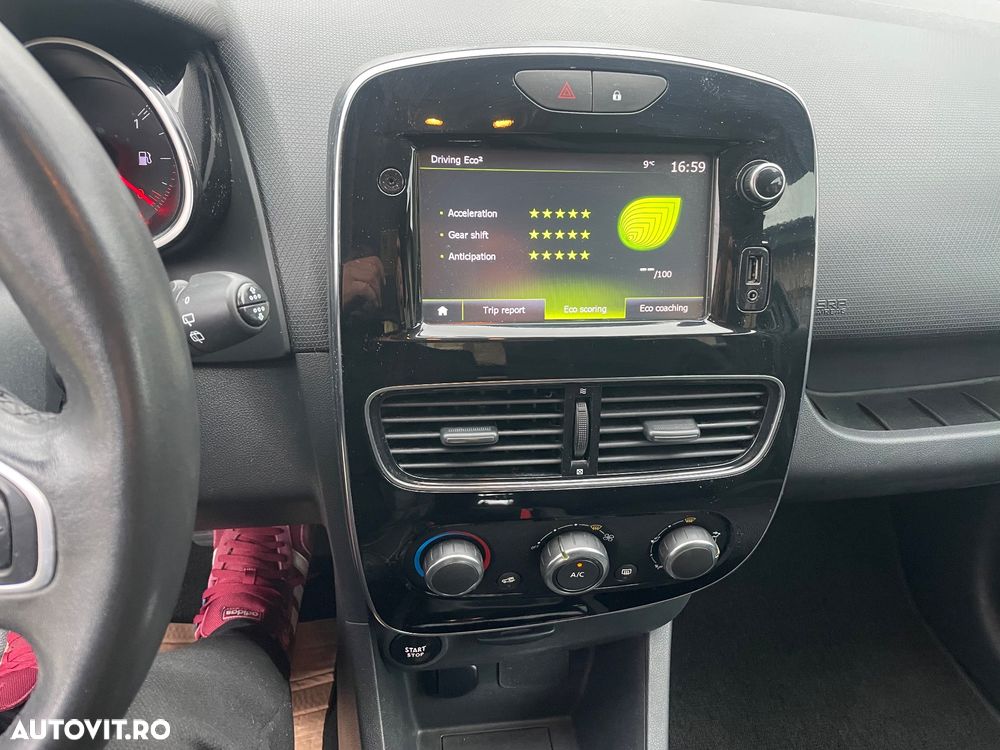Renault Clio - 21