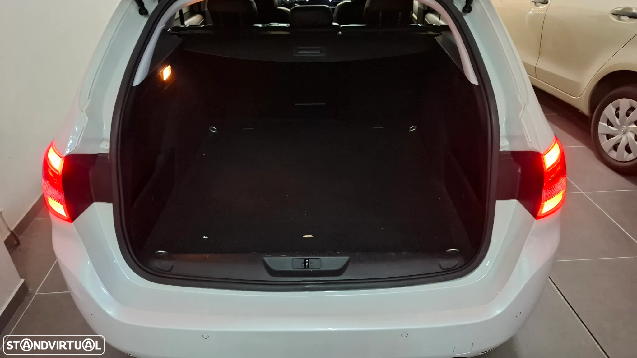 Peugeot 308 SW 1.6 BlueHDi Allure J17 EAT6 - 6