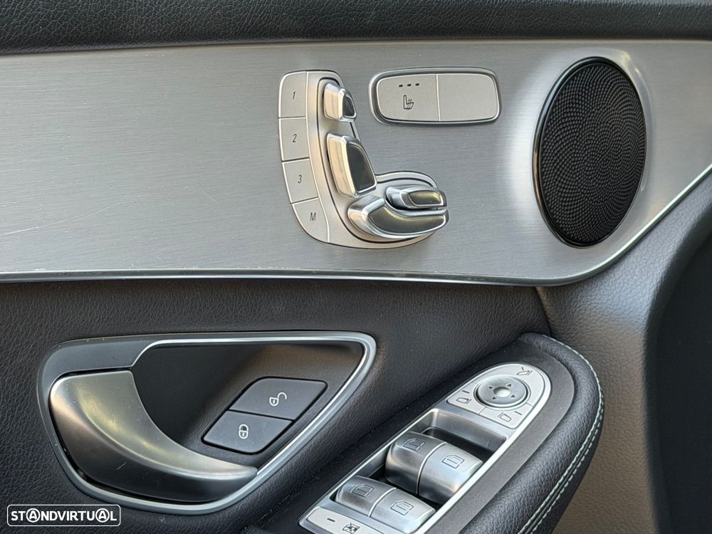 Mercedes-Benz GLC 250 d 4Matic 9G-TRONIC AMG Line - 28