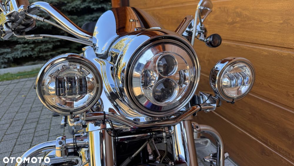 Harley-Davidson Touring Road King - 18