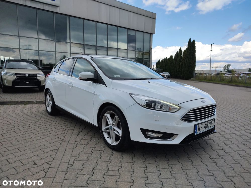 Ford Focus 1.5 EcoBoost Titanium ASS - 4