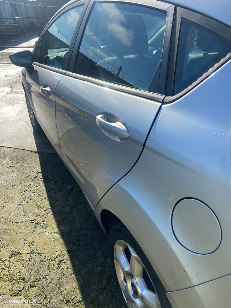 Ford Fiesta 1.4 TDCI Titanium - 6