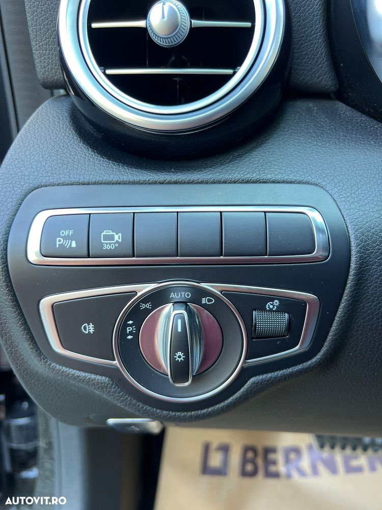 Mercedes-Benz C - 16