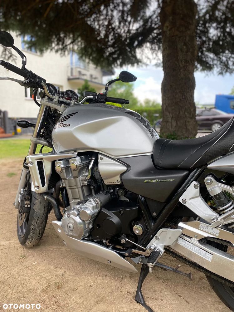 Honda CB - 10