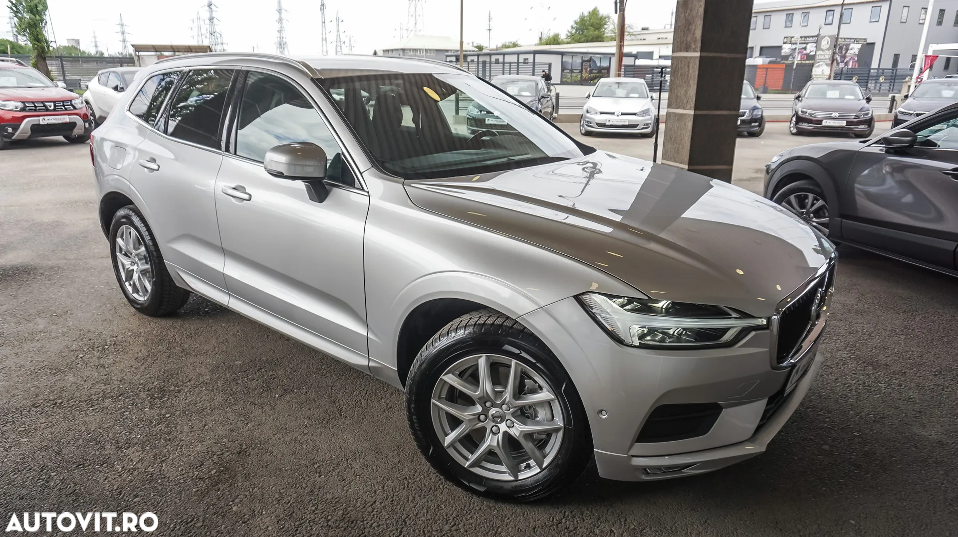 Volvo XC 60 B4 D AWD Geartronic Momentum - 34