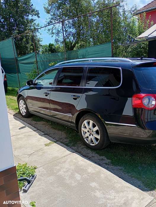 Volkswagen Passat - 4