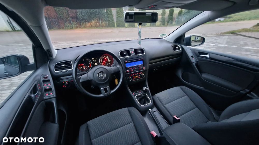 Volkswagen Golf - 27