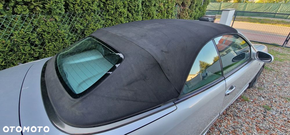 Mercedes-Benz CLK - 9