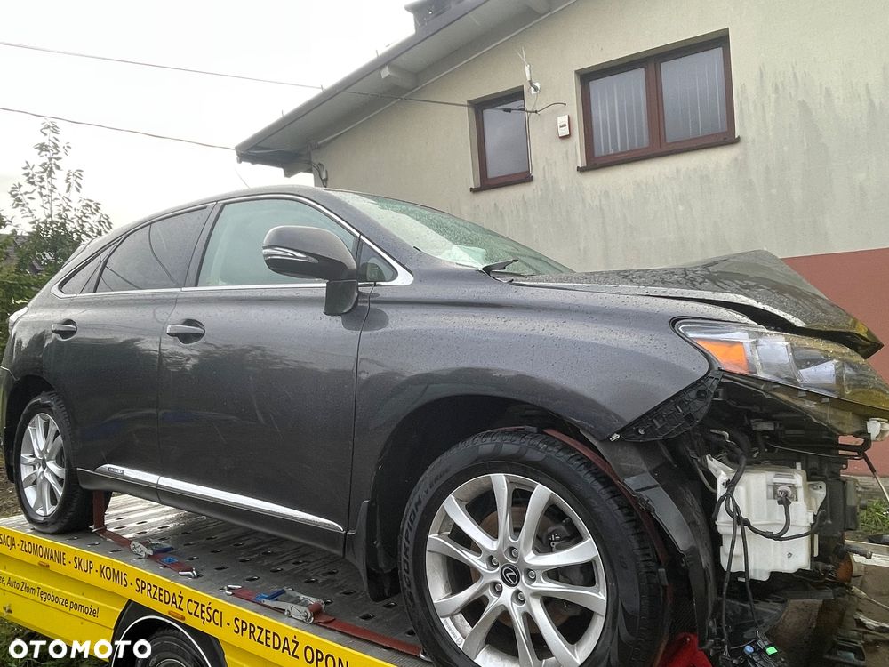 Lexus RX - 4