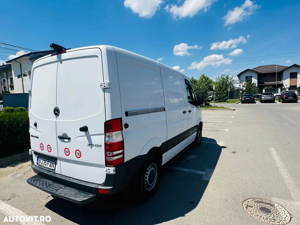 Mercedes-Benz Sprinter - 3