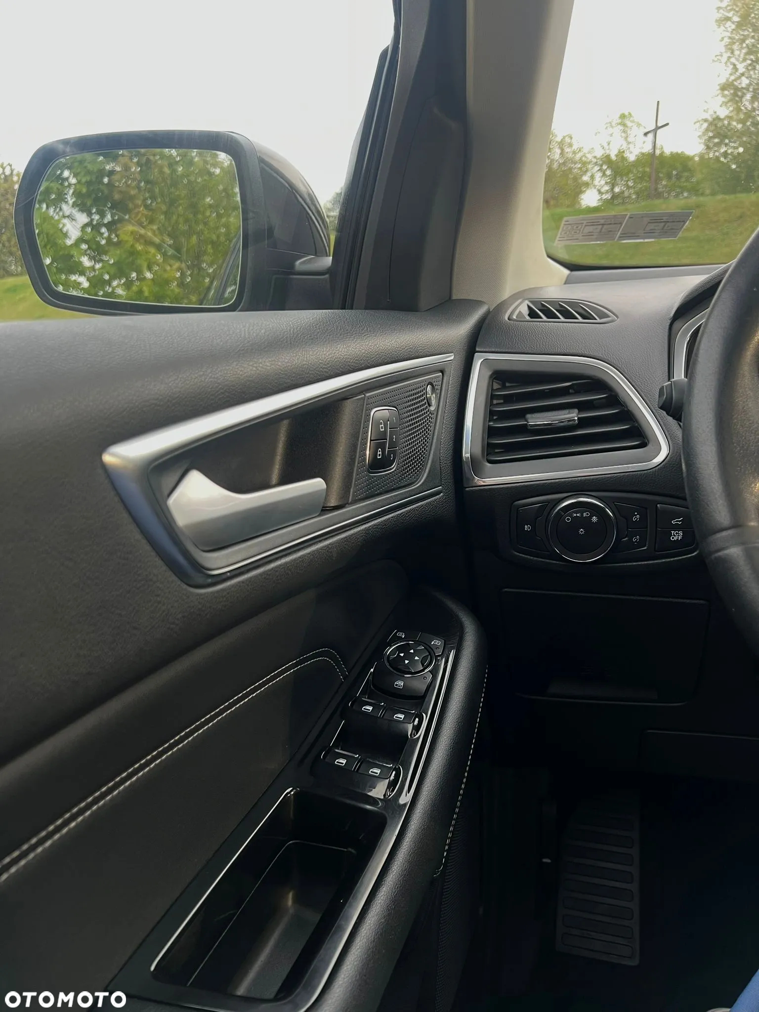 Ford Edge 2.0 EcoBlue Twin-Turbo 4WD Titanium - 26