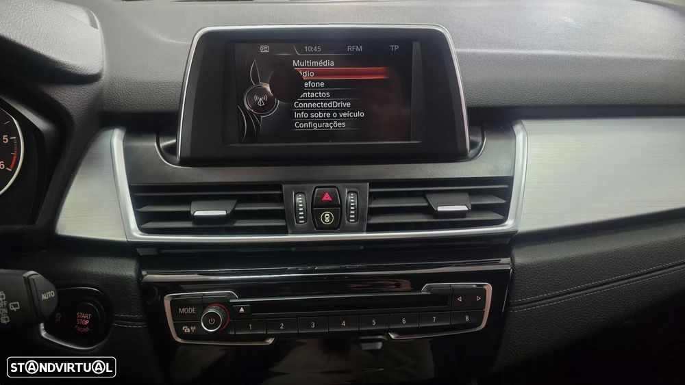 BMW 216 Active Tourer d Line Sport - 30