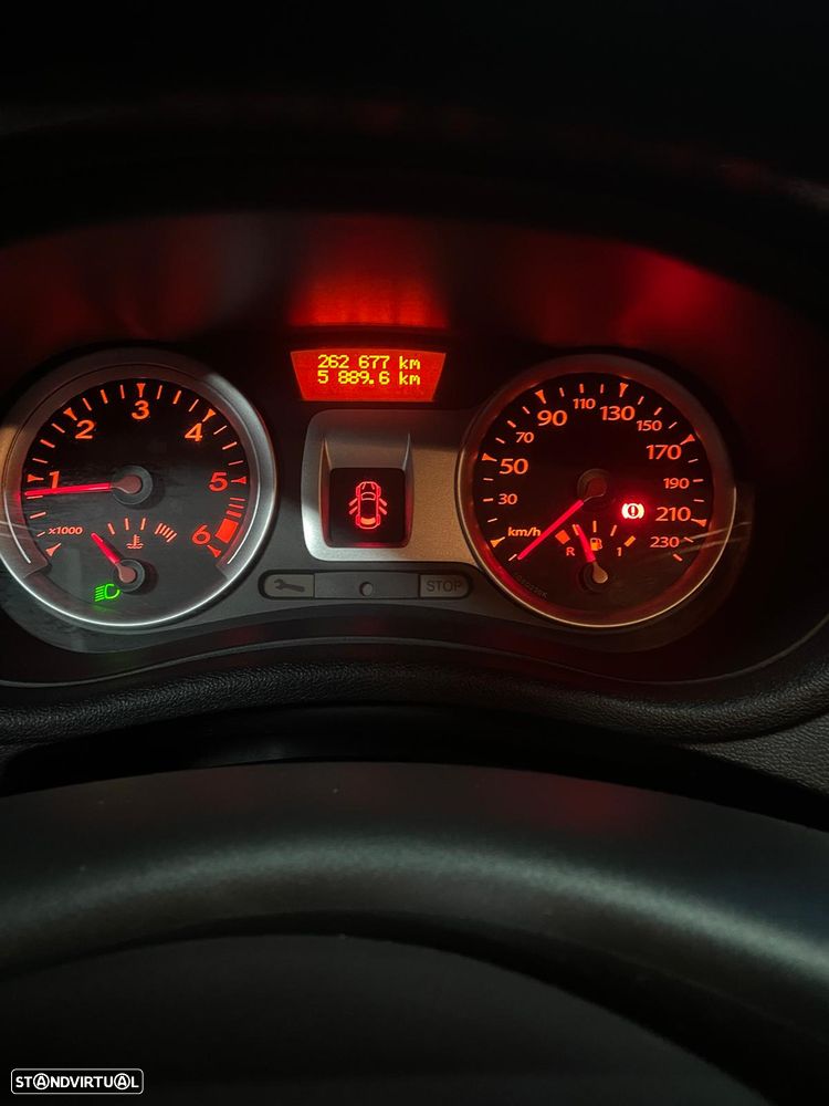 Renault Clio 1.5 dCi Dynamique - 5