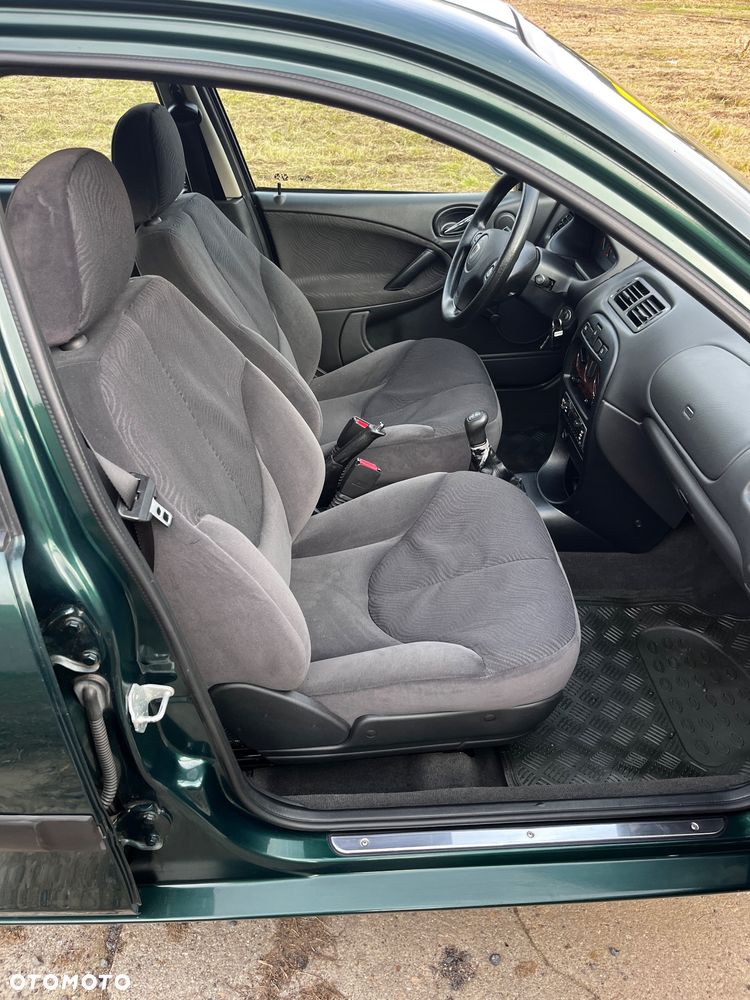 Rover 25 1.4 Basic - 10