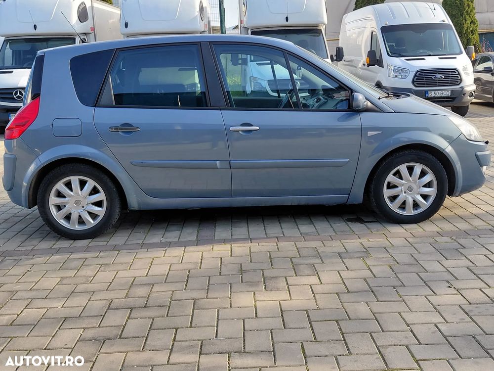 Renault Scenic - 8