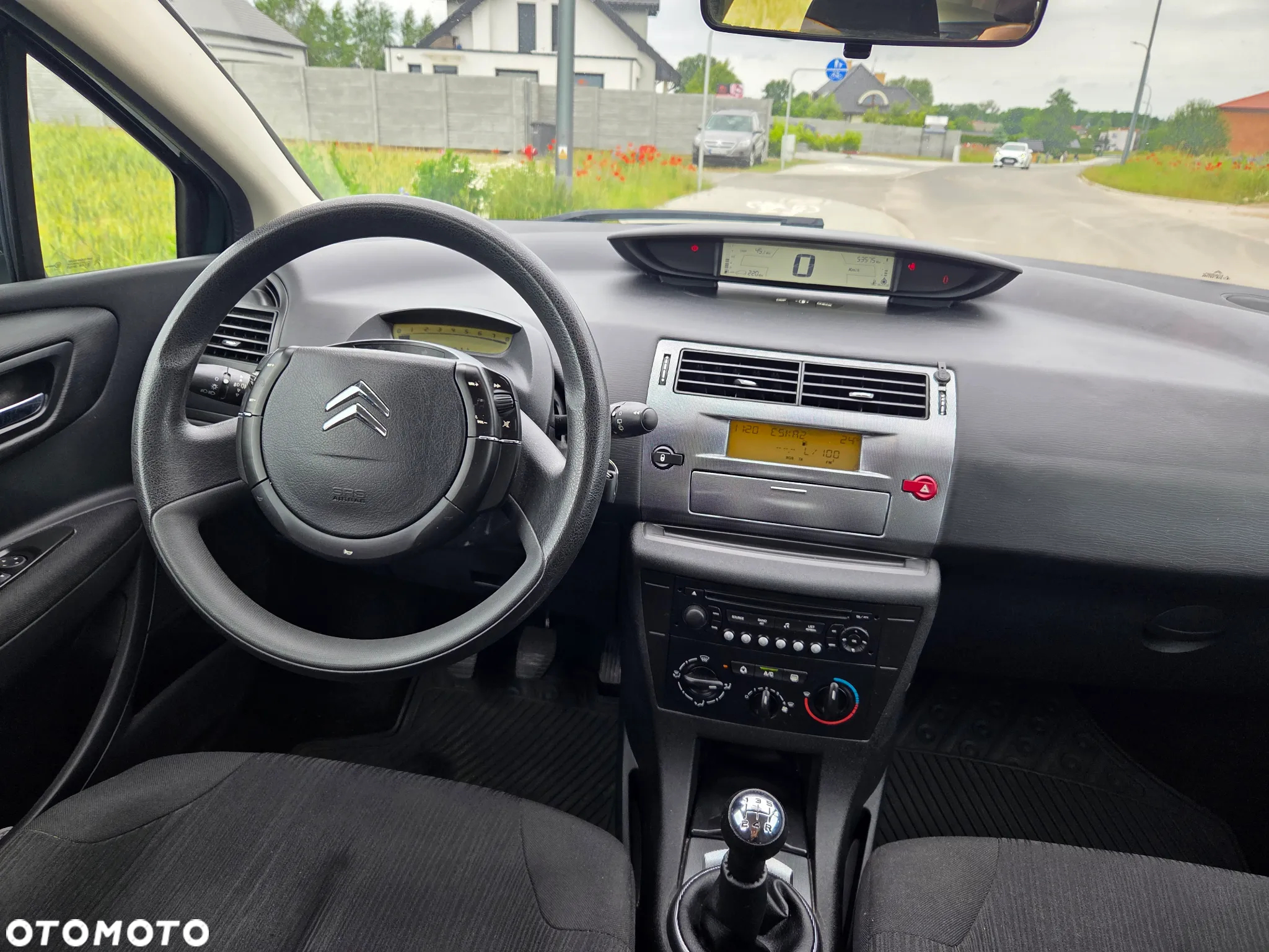 Citroën C4 1.6 16V Confort - 14
