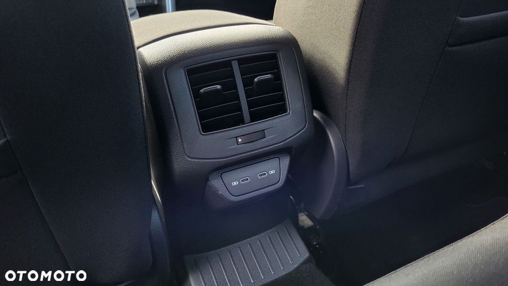 Volkswagen T-Roc 1.5 TSI Life DSG - 12