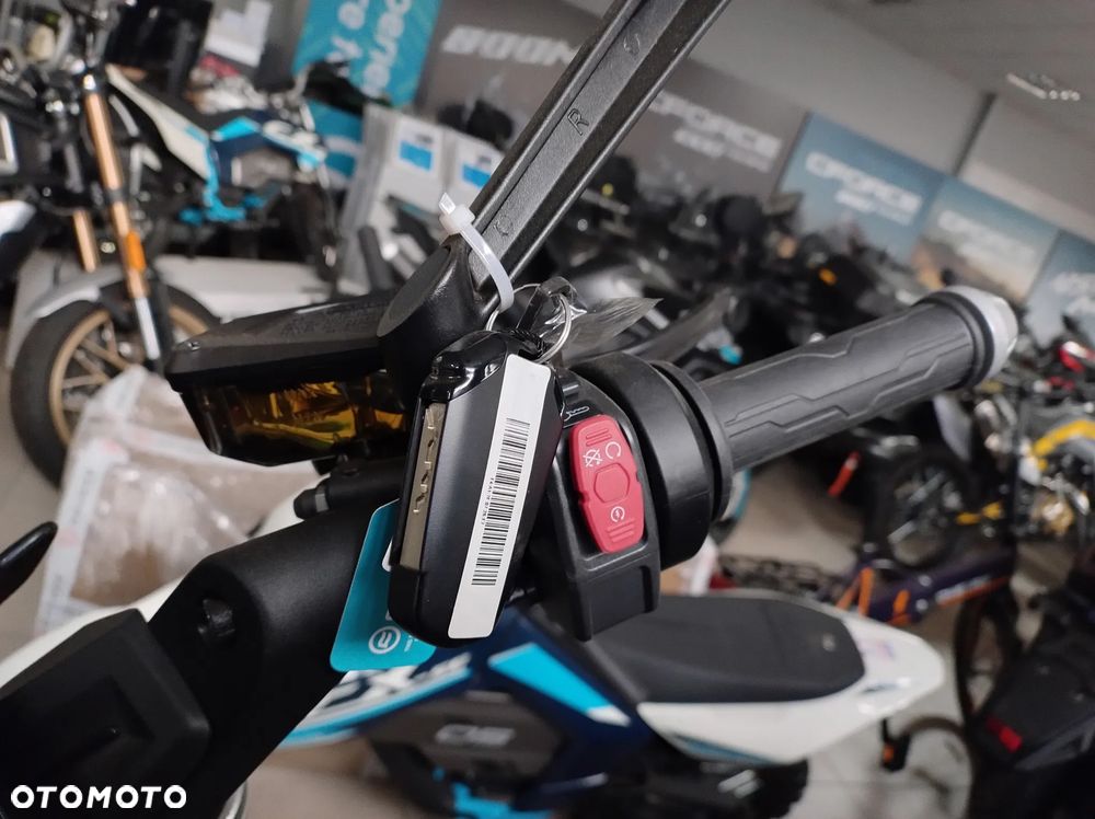 CFMoto 800NK - 11
