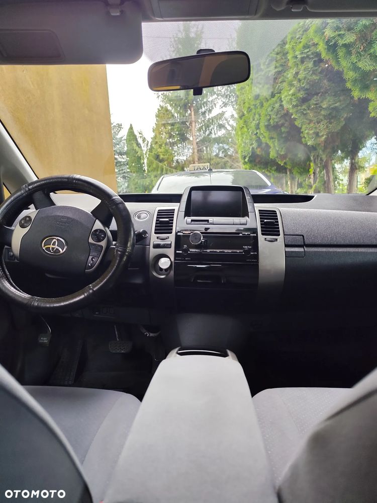 Toyota Prius 1.5 VVT-i Sol - 8
