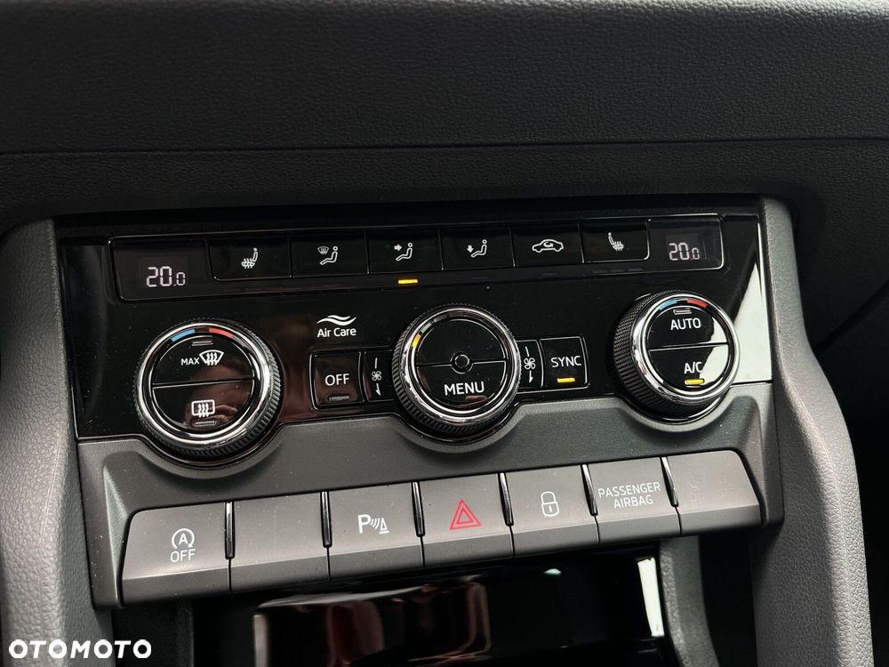 Skoda Karoq 2.0 TDI SCR 4x4 Style DSG - 25