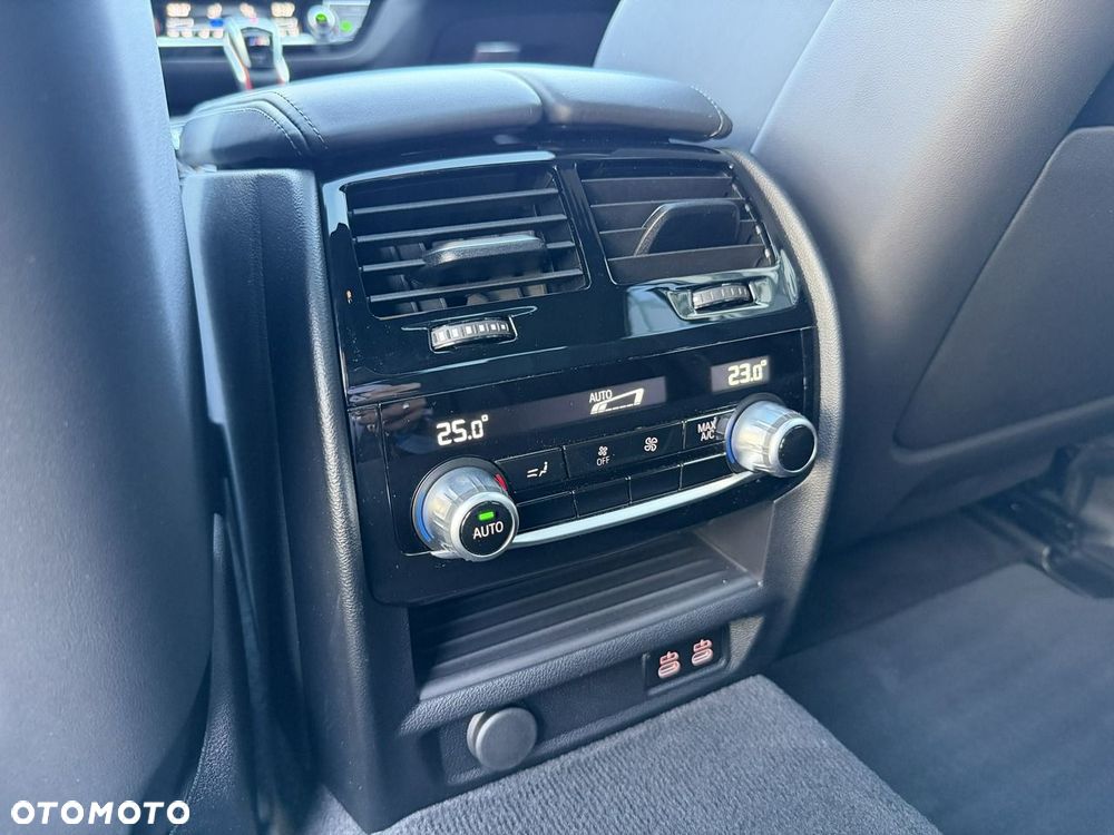 BMW M5 Competition - 29