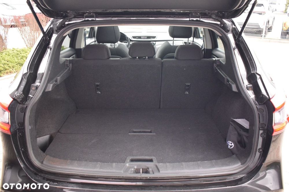 Nissan Qashqai 1.3 DIG-T N-Connecta EU6d - 17