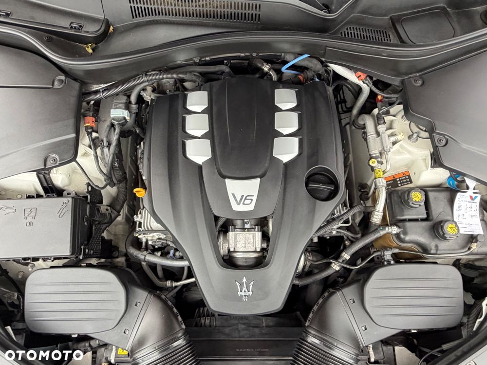 Maserati Levante Q4 - 15