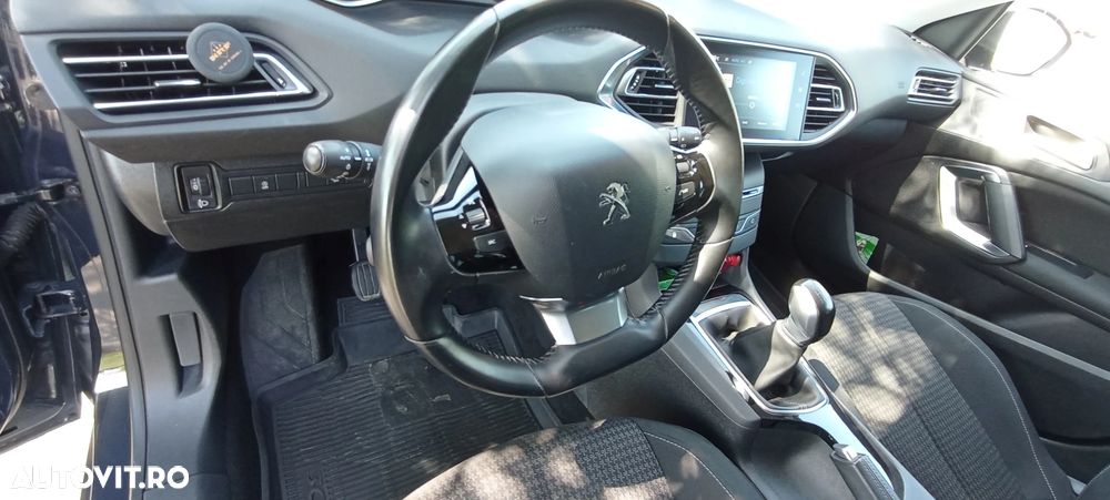 PEUGEOT 308 2017 — imagine 9