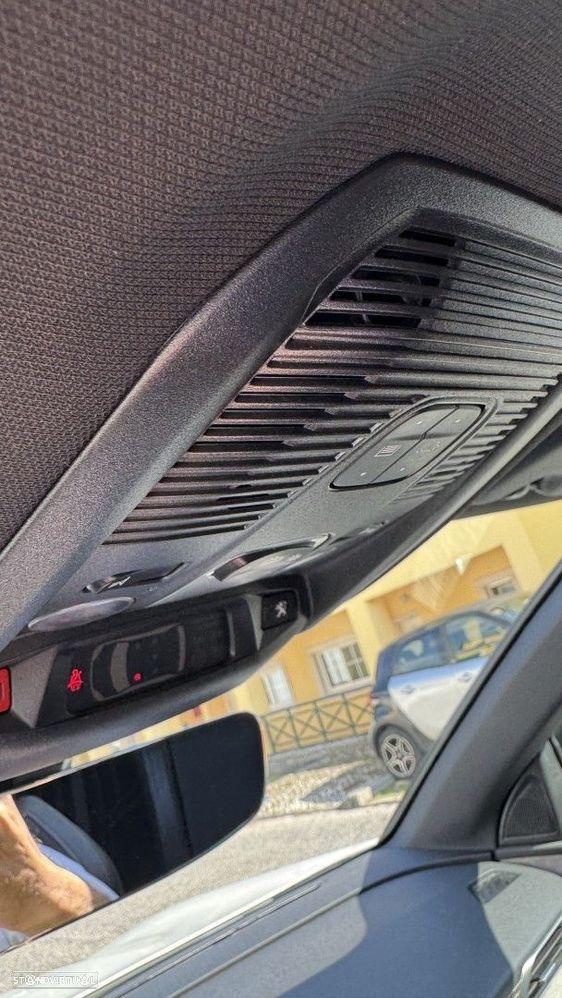 Peugeot 3008 1.2 PureTech GT EAT8 - 38