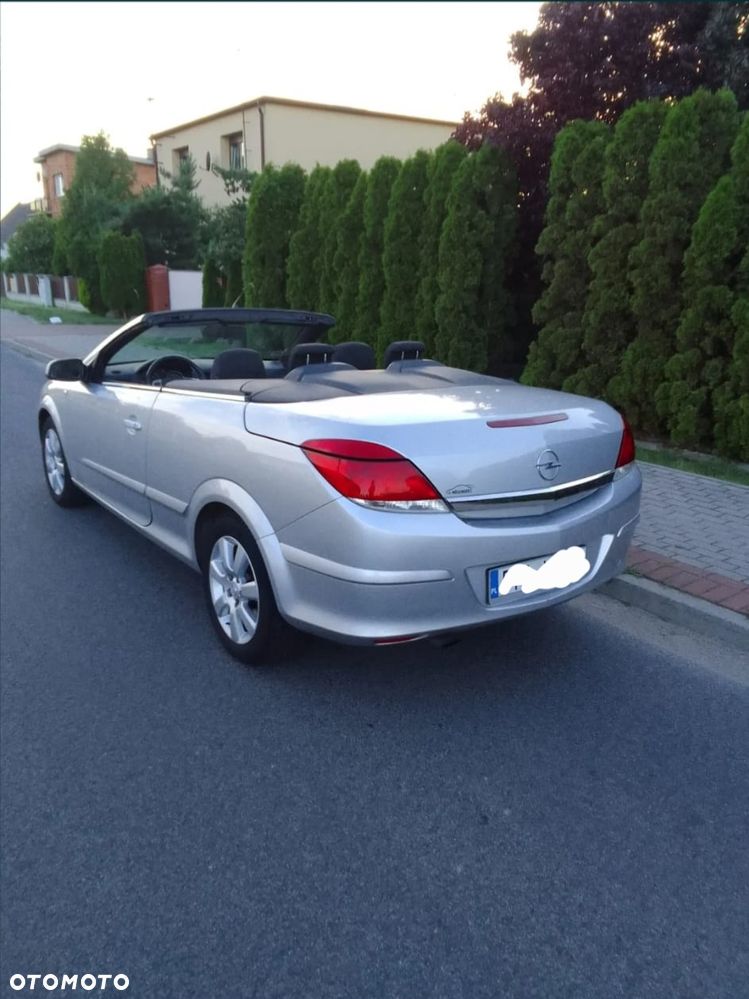 Opel Astra - 2
