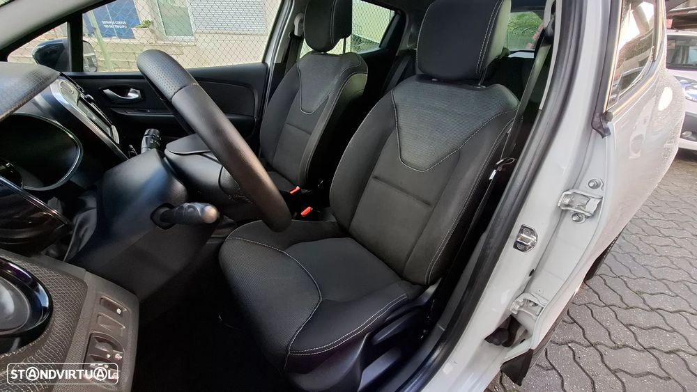 Renault Clio 1.5 dCi Dynamique S - 23